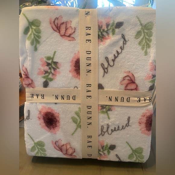 Rae Dunn Queen BLESSED plush Blanket - SUPER SOFT. Vibrant floral design! - Picture 6 of 6